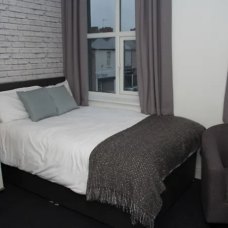 Crystal Palace Hotel 3*